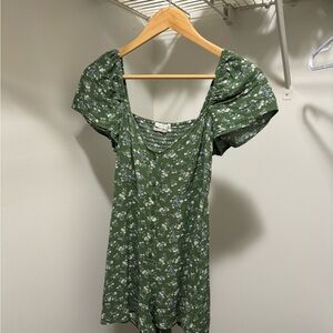 Urbanoutffiters Green Floral Women's romper